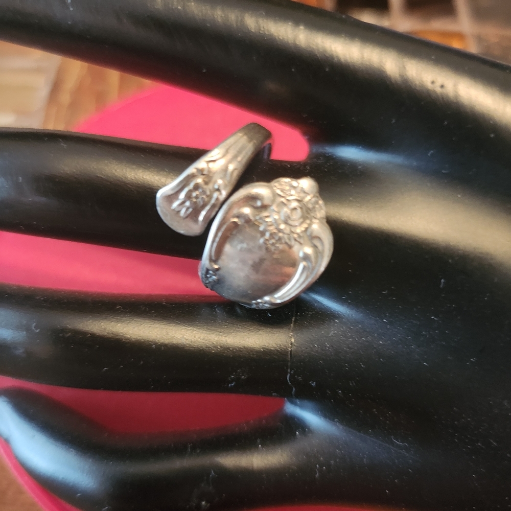 W M Rogers Oneida ring